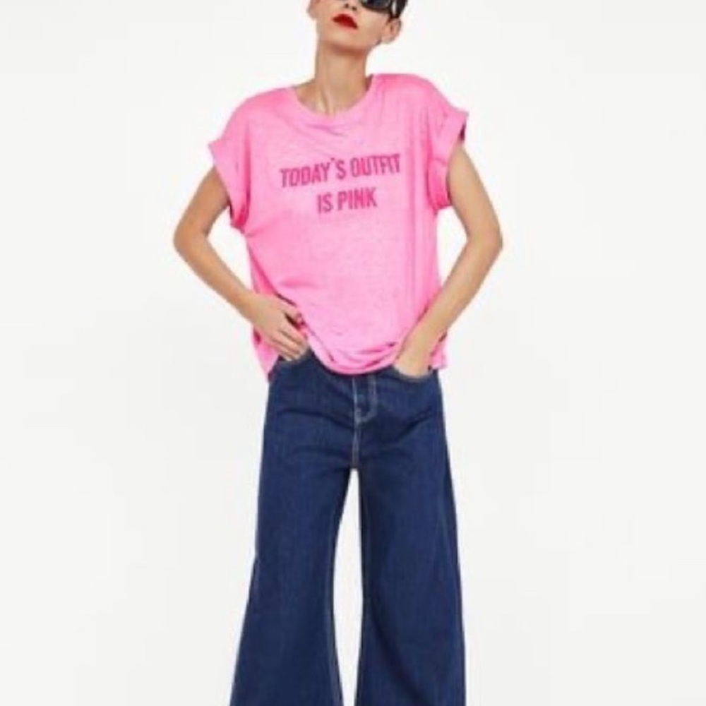 Zara Todays outfit is pink linen T-shirt tee shirt sleeve size Large